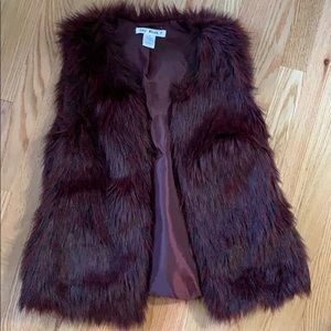 Faux fur Burgundy Vest